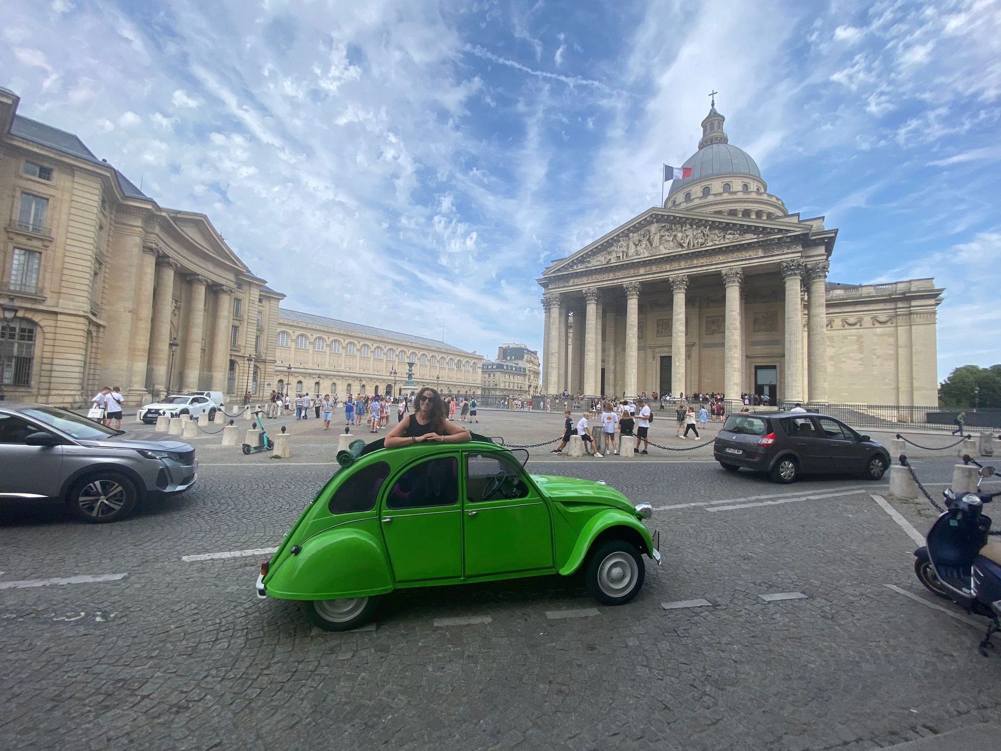 🗼 Explore Paris in Luxury! 🚗 Discover Iconic Monuments in a Vintage Citroën!