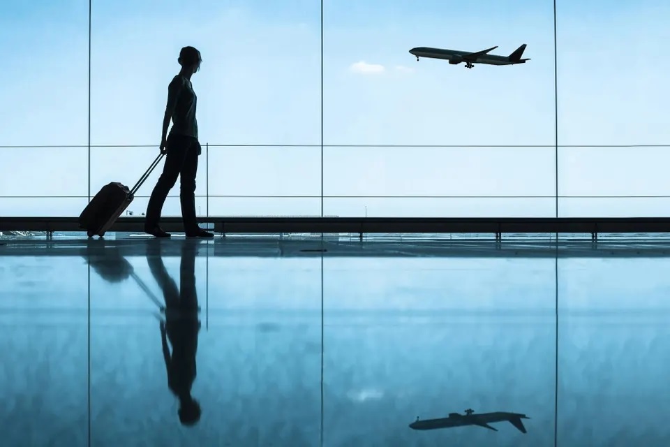 Navigating Corporate Travel: Balancing Business and Exploration